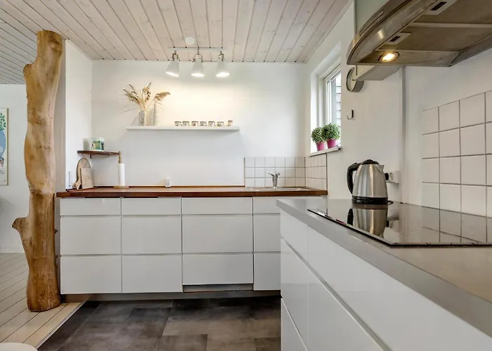 3 Bedroom Beautiful In Nyaraló Allingåbro