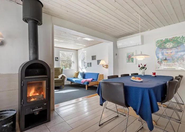 3 Bedroom Beautiful In Nyaraló Allingåbro